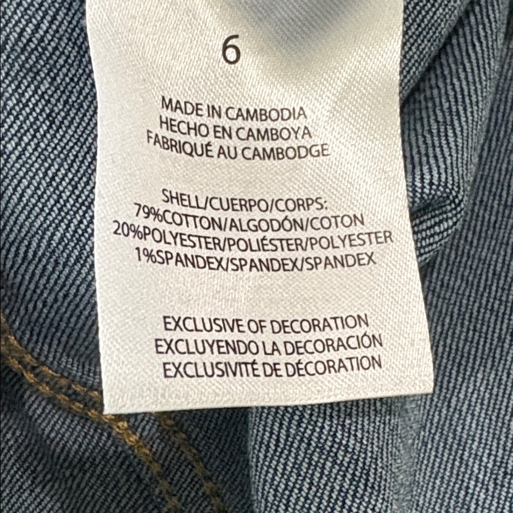 NWT Women’s Wrangler Jeans - Picture 4 of 5